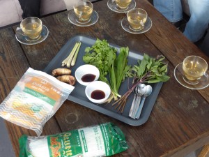 Foto van Thaise thee met Thaise kruiden en ingrediënten