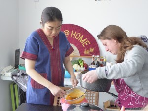 Fot van gieten van Thaise peompoenvla